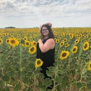 Meet your Posher, Macy